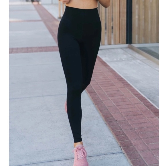 Zyia Active Black Brilliant Hi-rise Legging 28"‎ | size 12 solid black logo - Picture 1 of 13